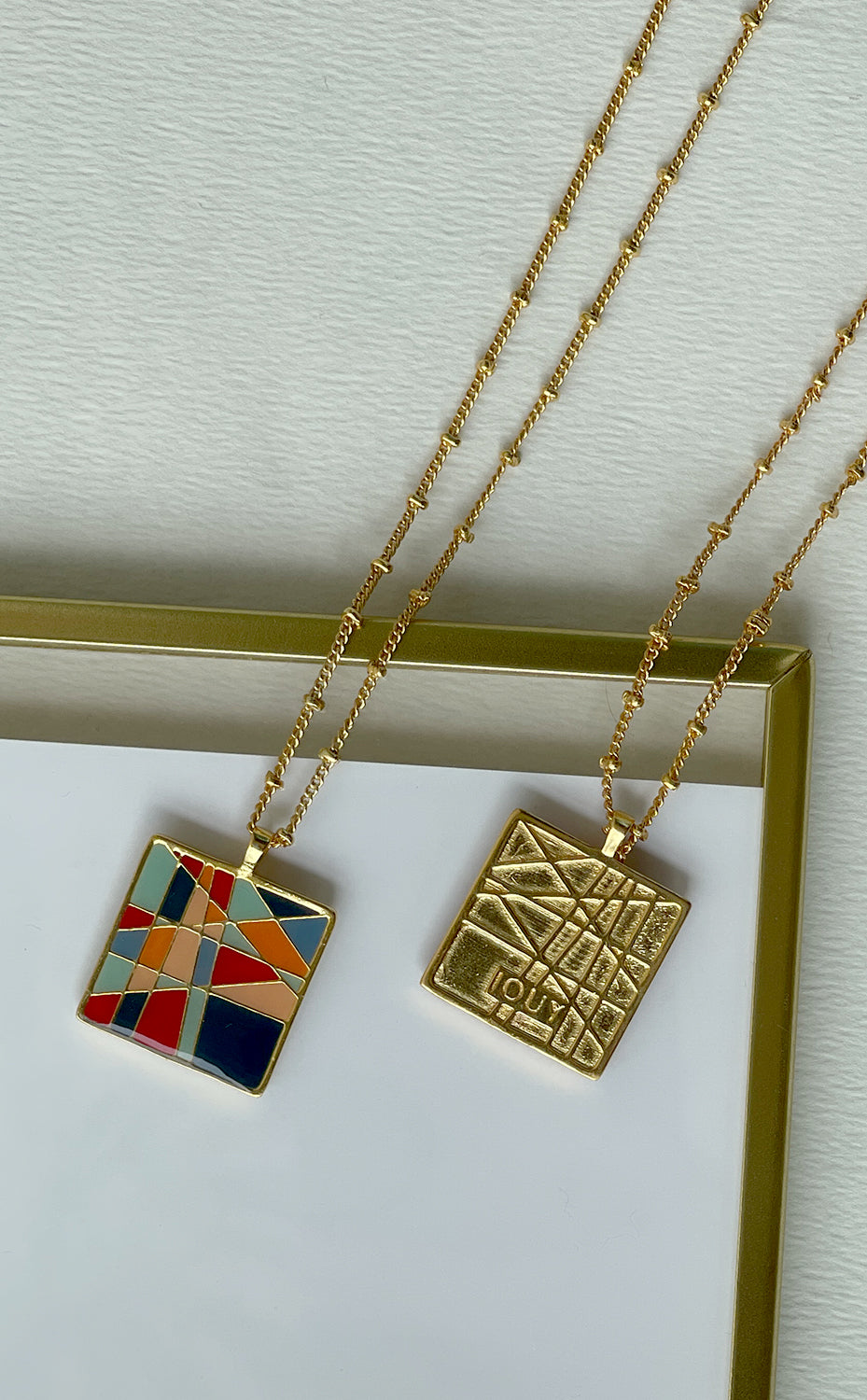 Jouy Pendant
