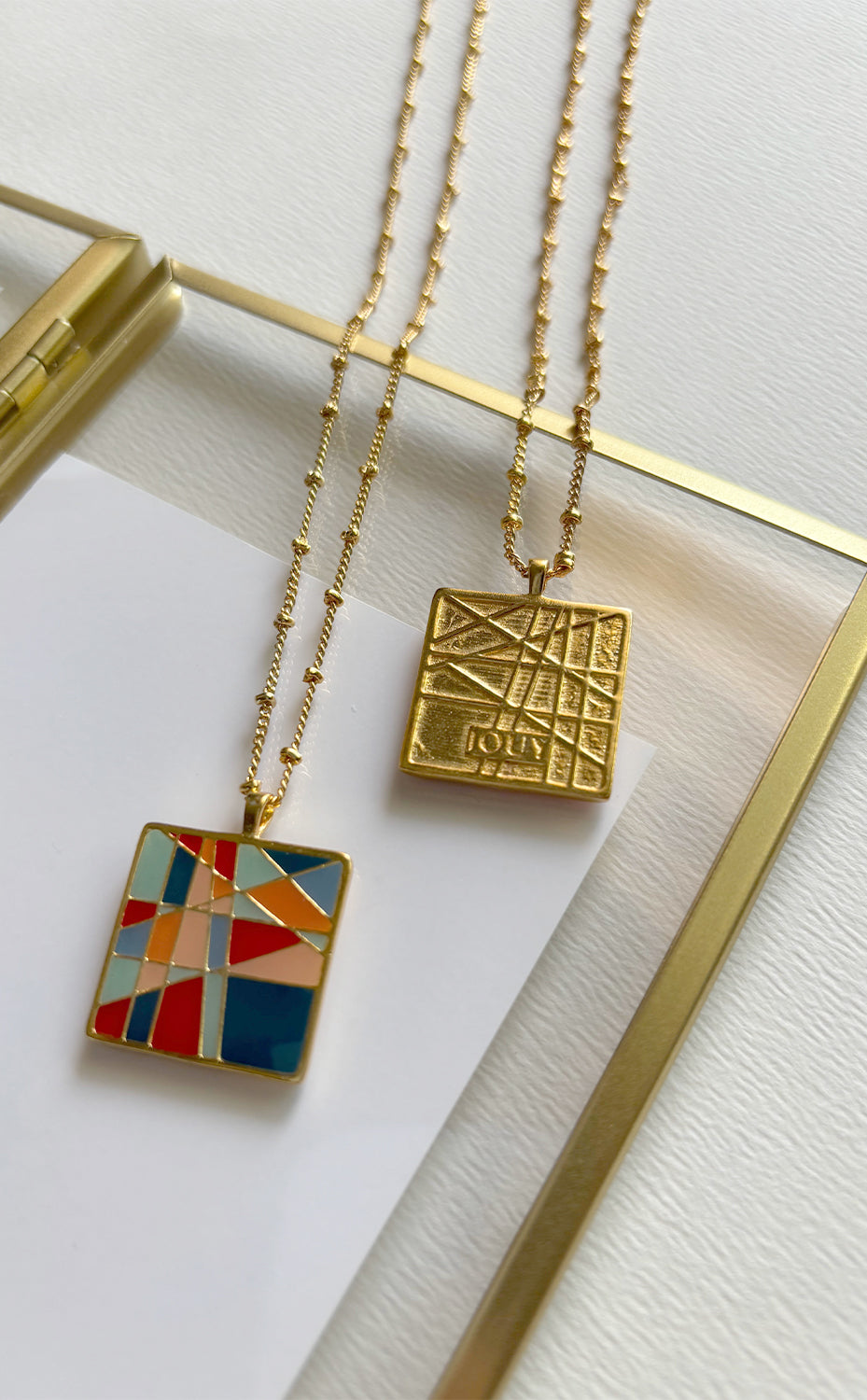 Jouy Pendant